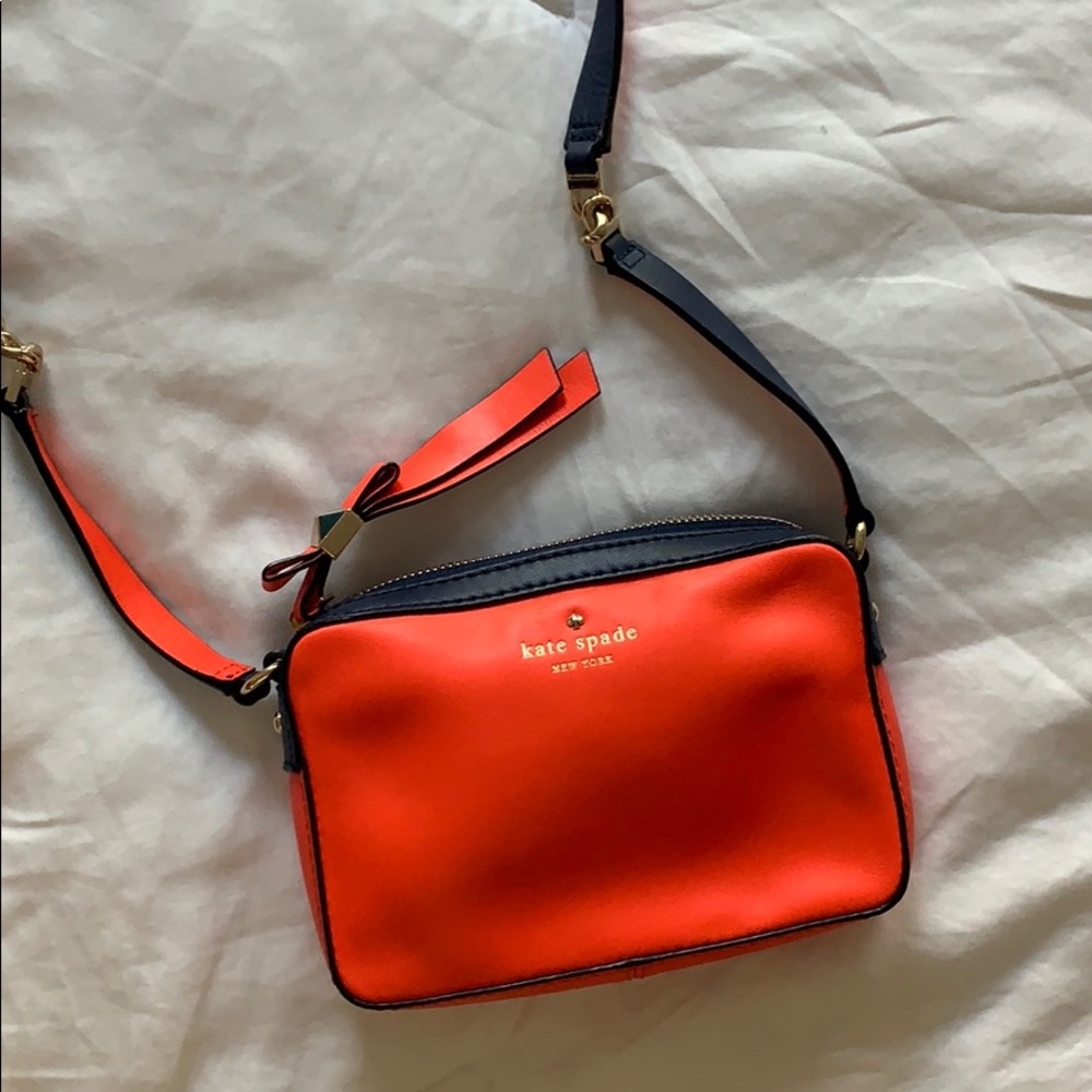 Like new Kate Spade shoulder bag!
